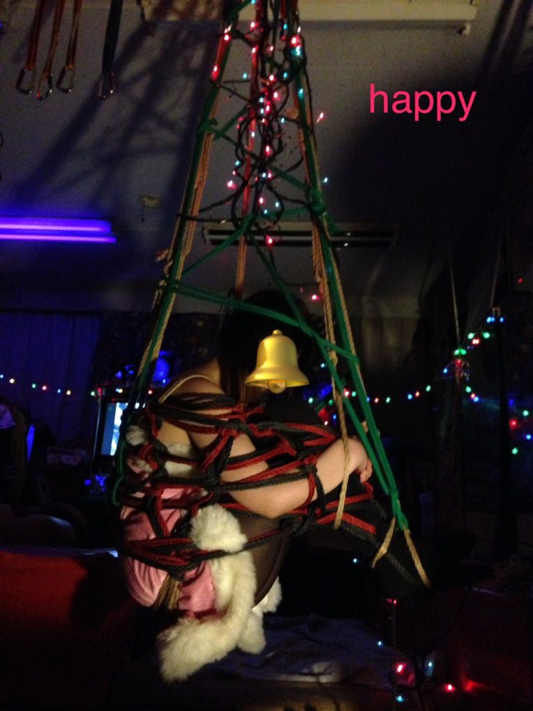 全ての変態達の憩いの秘密基地20年目の老舗新宿・ハプニングバー安心！安全！格安！団鬼六映画の緊縛師常駐！

新宿　ハプバー　ハプニングバー　ハッピー　