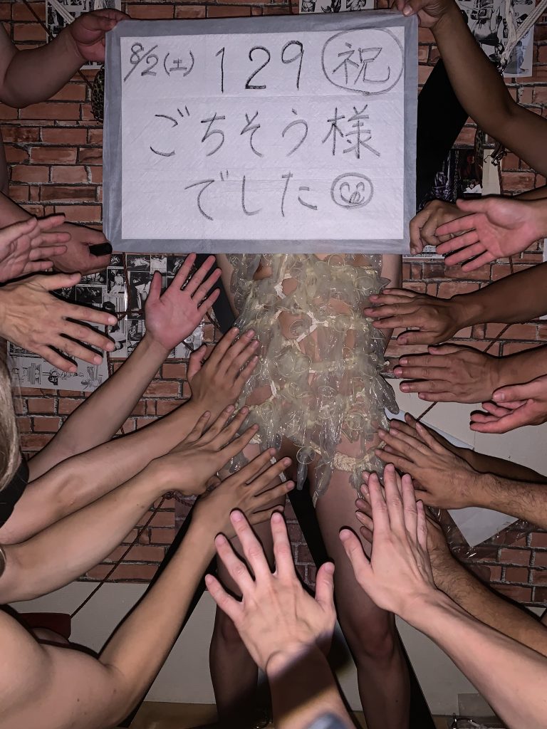 全ての変態達の憩いの秘密基地23年目の老舗新宿・ハプニングバー安心！安全！格安！団鬼六映画の緊縛師常駐！

新宿　ハプバー　ハプニングバー　ハッピー　