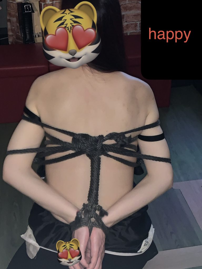 全ての変態達の憩いの秘密基地23年目の老舗新宿・ハプニングバー安心！安全！格安！団鬼六映画の緊縛師常駐！

新宿　ハプバー　ハプニングバー　ハッピー　
