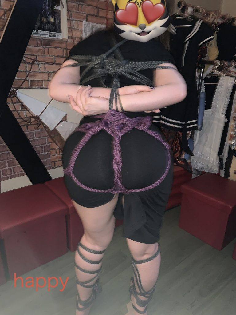 全ての変態達の憩いの秘密基地23年目の老舗新宿・ハプニングバー安心！安全！格安！団鬼六映画の緊縛師常駐！

新宿　ハプバー　ハプニングバー　ハッピー　